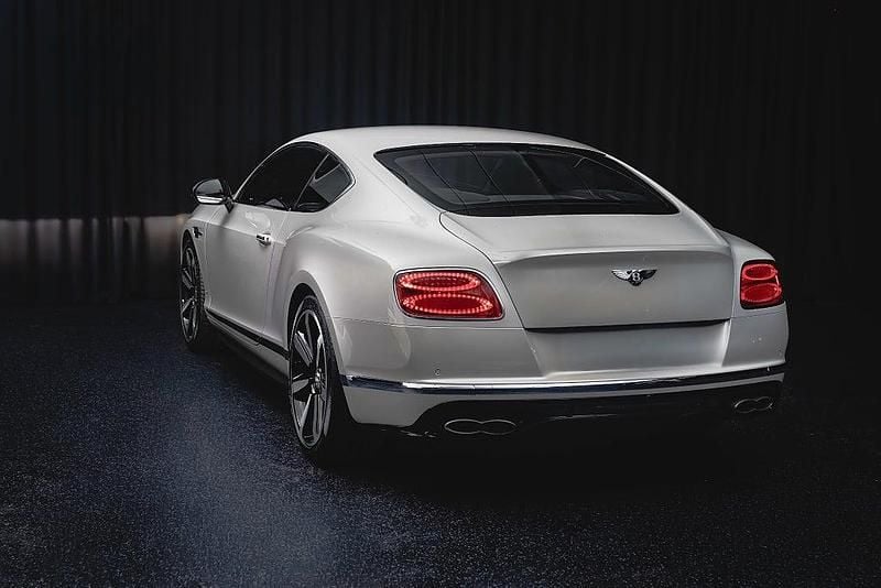 Begagnad Bentley Continental GT 528 HK (388 kW) 2016 Vit