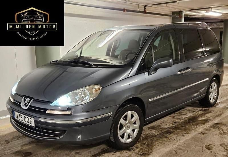 Grå Begagnad 2008 Peugeot 807 Minibuss | 49 900 kr - Bild 1/4