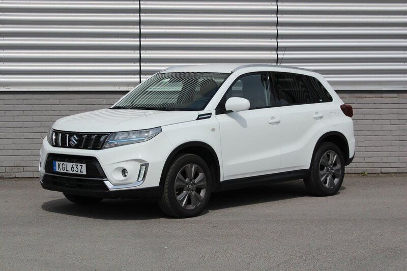 Vit Begagnad 2023 Suzuki Vitara SUV | 249 500 kr (Marknadspris) - Bild 1/4