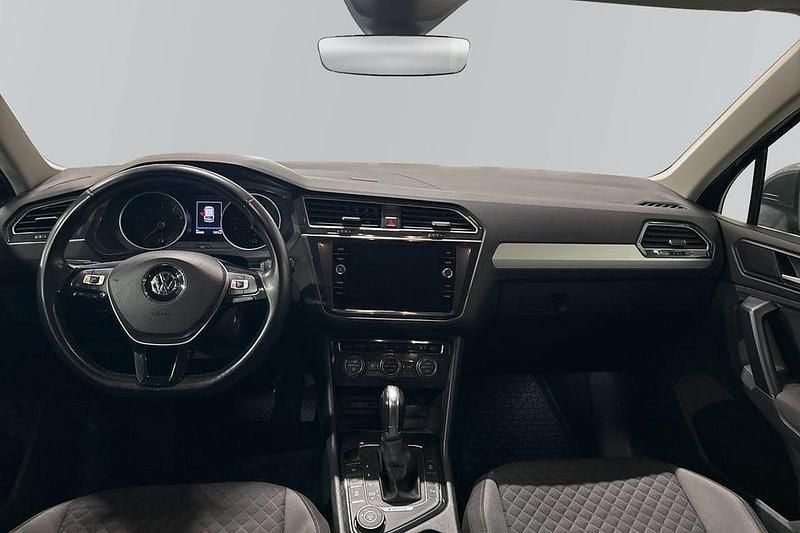 Begagnad VW Tiguan 150 HK (110 kW) 2018 Silver SUV