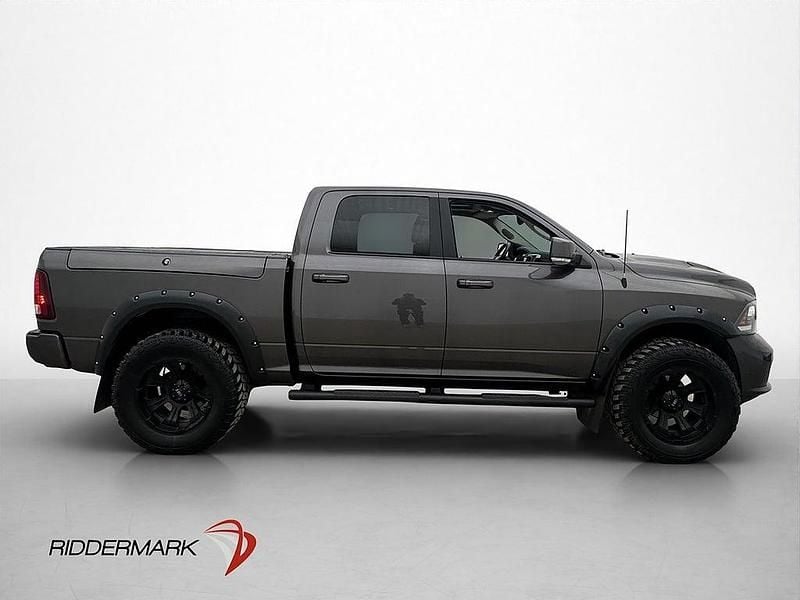 Begagnad RAM 1500 2016 Grå Pickup