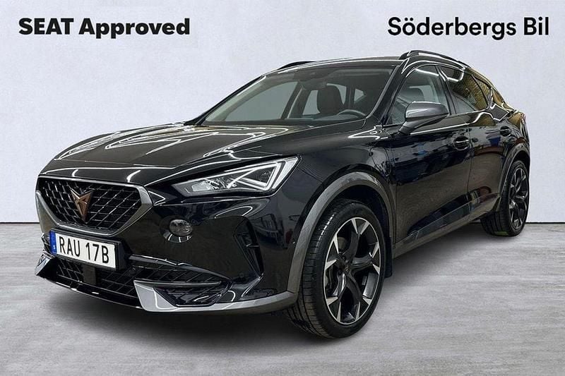 Svart (midnight black metallic) Begagnad 2024 Cupra Formentor SUV | 319 500 kr (Bra pris) - Bild 1/4