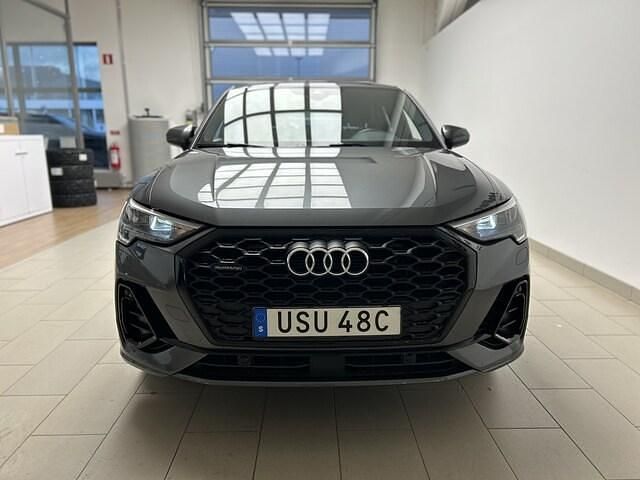Begagnad Audi Q3 Sportback S-Line 190 HK (139 kW) 2020 Daytonagrå pärleffekt SUV