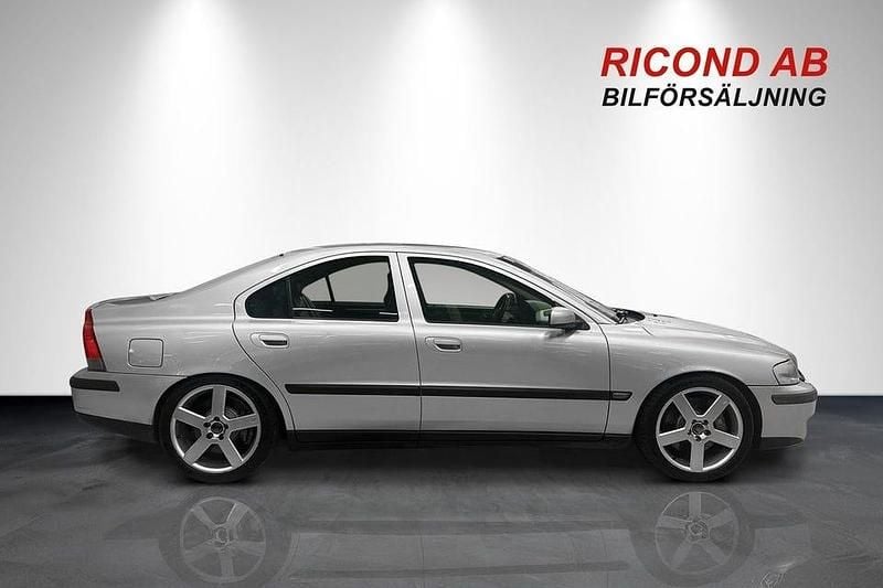 Begagnad Volvo S60 301 HK (221 kW) 2003 Silver Sedan