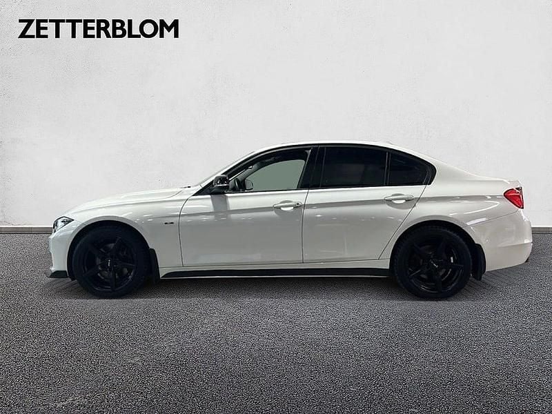 Begagnad BMW 328 245 HK (180 kW) 2013 Vit Sedan