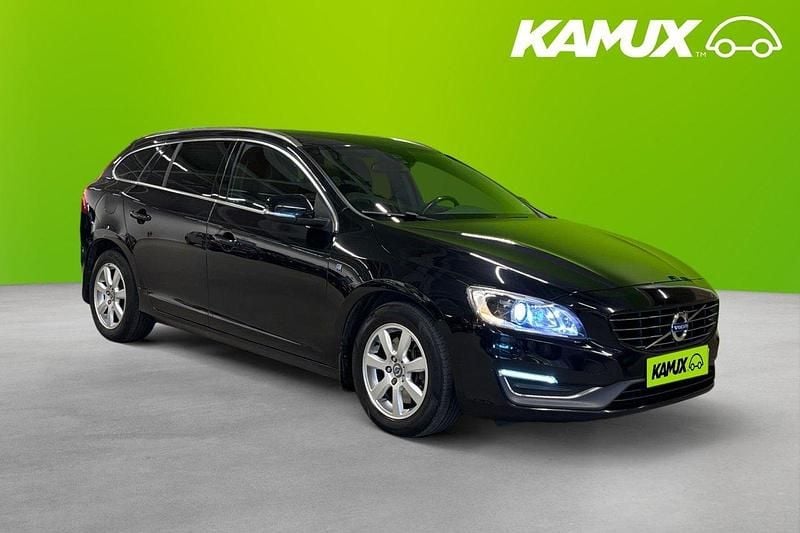 Svart Begagnad 2014 Volvo V60 Ocean Race Kombi | 158 900 kr (Marknadspris) - Bild 1/4