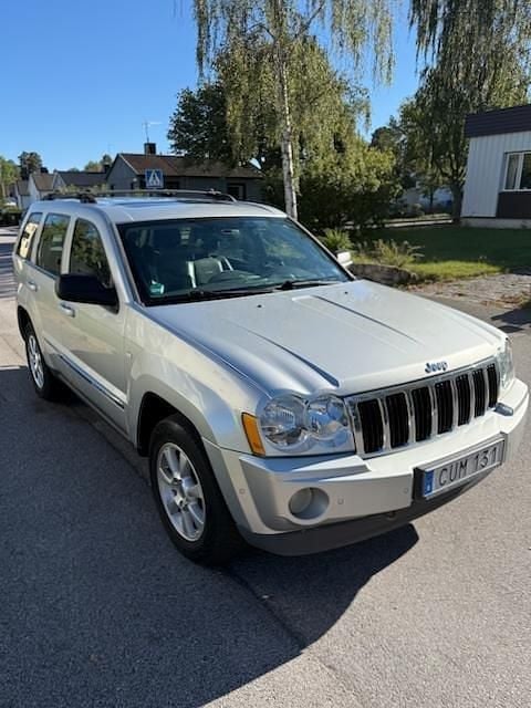 Silver Begagnad 2007 Jeep Grand Cherokee Limited SUV | 68 000 kr - Bild 1/4