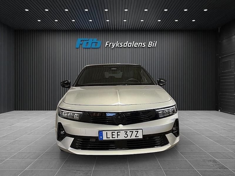 Begagnad Opel Astra 131 HK (96 kW) 2024 Grå Halvkombi