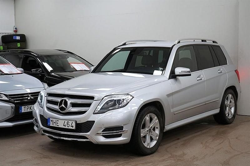Silver Begagnad 2013 Mercedes GLK220 SUV | 189 900 kr (Lite dyr) - Bild 1/4
