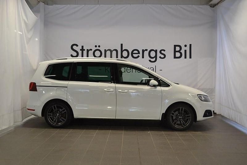 Begagnad Seat Alhambra 151 HK (111 kW) 2016 Vit Minibuss