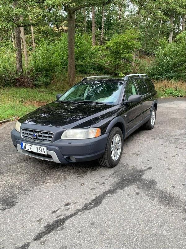 Svart Begagnad 2005 Volvo XC70 Summum SUV | 54 000 kr (Marknadspris) - Bild 1/4