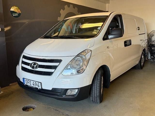 Vit Begagnad 2016 Hyundai H-1 Minibuss | 64 900 kr (Superpris) - Bild 1/4