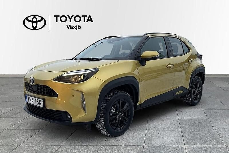 Gul Begagnad 2022 Toyota Yaris Cross Active SUV | 259 000 kr (Marknadspris) - Bild 1/3