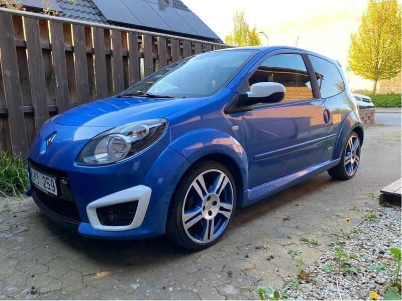Blå Begagnad 2010 Renault Twingo R.S. Halvkombi | 89 000 kr - Bild 1/4