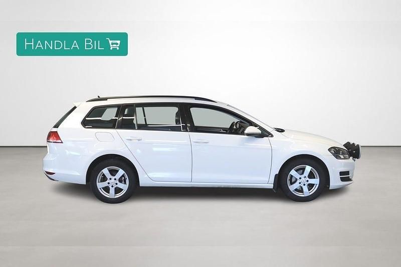 Begagnad VW Golf VII 105 HK (77 kW) 2014 Vit Kombi