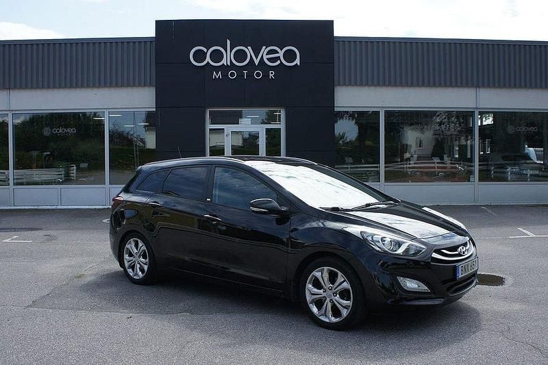 Svart Begagnad 2014 Hyundai i30 Kombi | 114 900 kr (Marknadspris) - Bild 1/4