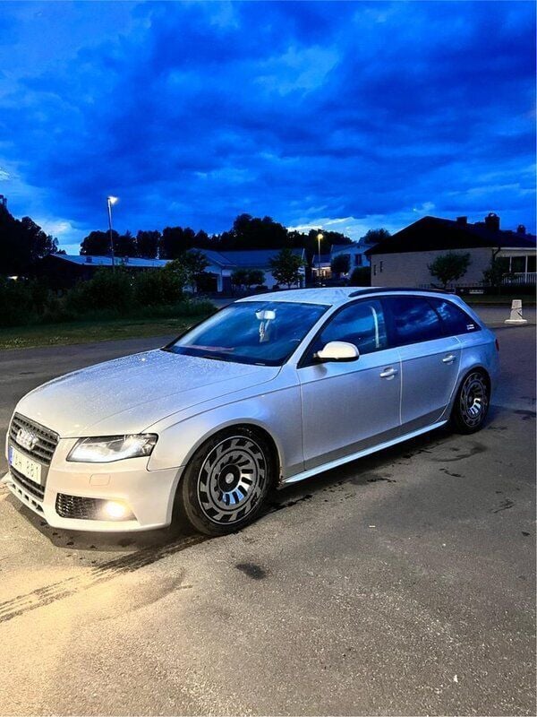 Silver Begagnad 2010 Audi A4 Kombi | 49 000 kr (Marknadspris) - Bild 1/1