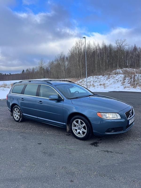Begagnad Volvo V70 Momentum 163 HK (119 kW) 2012 Kombi