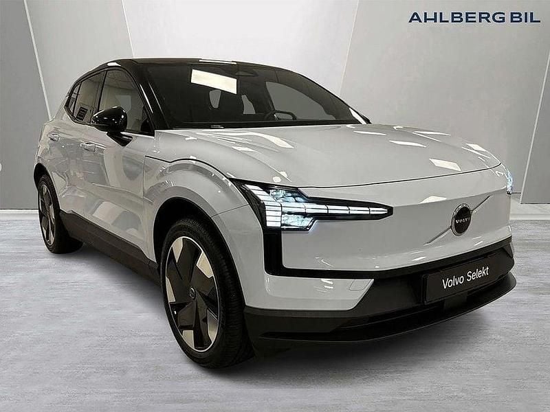 Ljusblå Begagnad 2023 Volvo EX30 Plus SUV | 359 500 kr (Marknadspris) - Bild 1/3