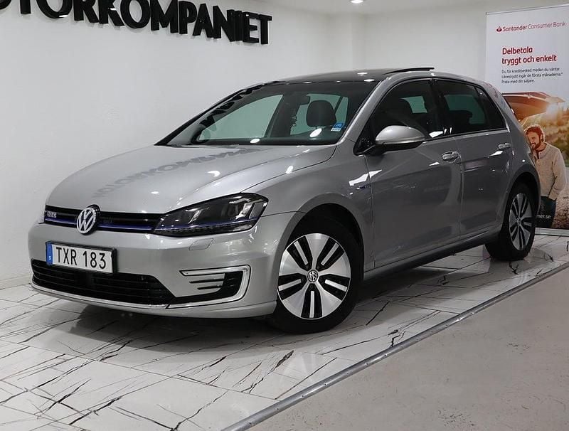 Begagnad VW Golf VII GTE 204 HK (150 kW) 2016 Silver Halvkombi