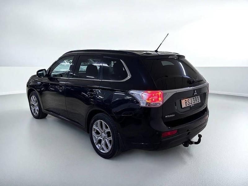 Begagnad Mitsubishi Outlander 203 HK (149 kW) 2014 Svart SUV