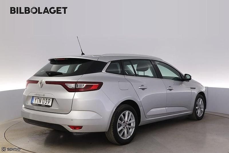Begagnad Renault Mégane GrandTour Zen 140 HK (102 kW) 2018 Silver Kombi
