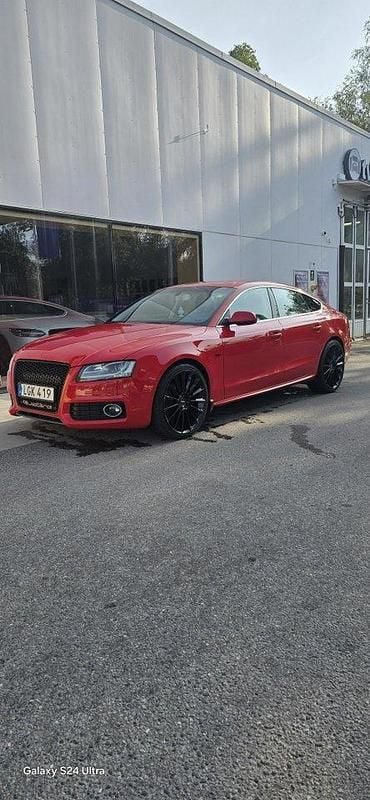 Röd Begagnad 2011 Audi A5 Sportback Halvkombi | 105 000 kr (Bra pris) - Bild 1/4
