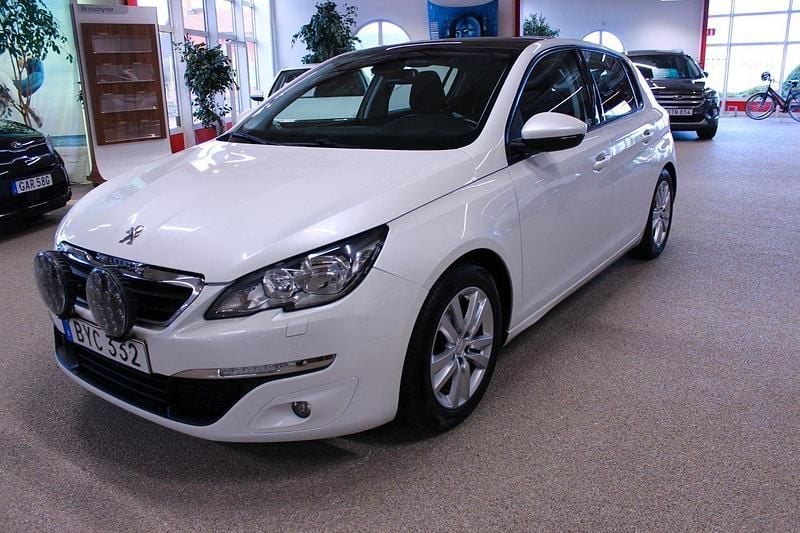 Vit Begagnad 2014 Peugeot 308 Active Halvkombi | 79 000 kr (Marknadspris) - Bild 1/4