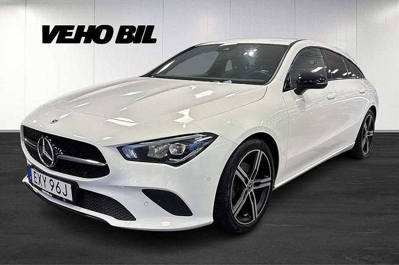 Vit Begagnad 2021 Mercedes CLA180 Shooting Brake Kombi | 299 000 kr (Lite dyr) - Bild 1/4