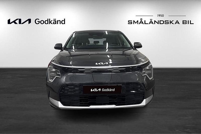 Begagnad Kia e-Niro 150 kW (204 HK) 2023 Mörkgrå SUV
