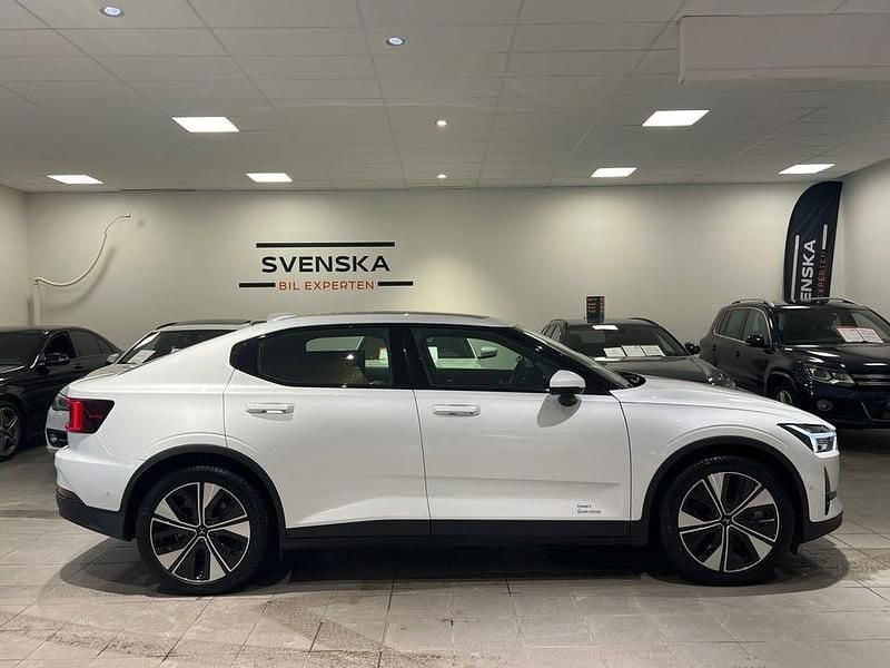 Begagnad Polestar 2 Pilot 219 kW (299 HK) 2023 Vit Halvkombi
