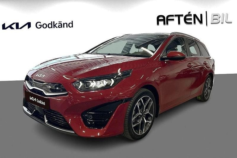Begagnad Kia Ceed Advance 141 HK (103 kW) 2023 Röd Halvkombi