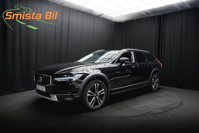 Svart Begagnad 2018 Volvo V90 CC Pro Kombi | 258 600 kr (Bra pris) - Bild 1/3