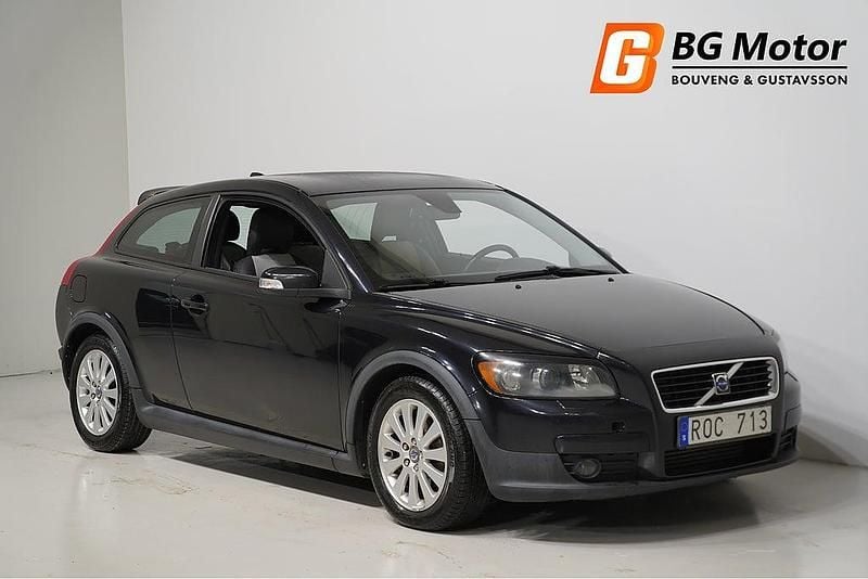 Begagnad Volvo C30 Momentum 136 HK (100 kW) 2007 Svart Halvkombi