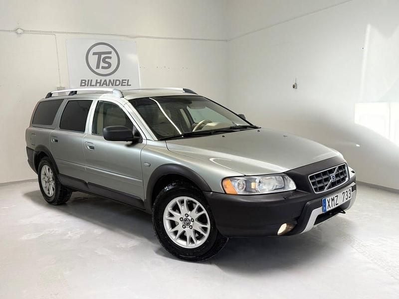 Grön Begagnad 2006 Volvo XC70 Kombi | 49 900 kr (Marknadspris) - Bild 1/4