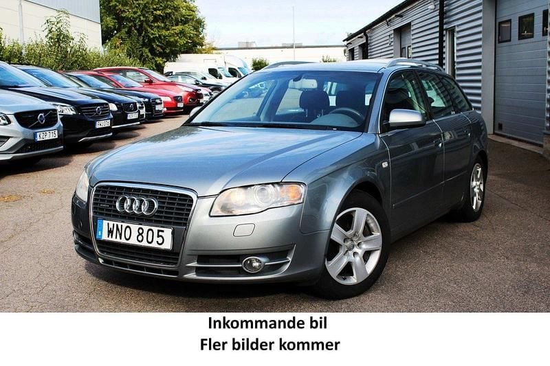 Mörkgrå (grå) Begagnad 2005 Audi A4 Comfort Kombi | 54 900 kr (Lite dyr) - Bild 1/2