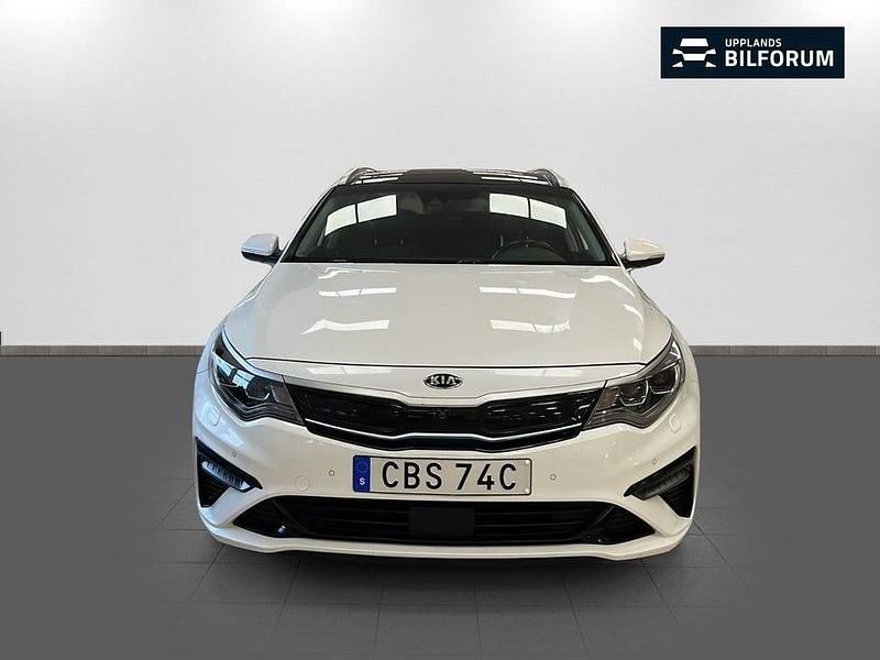 Begagnad Kia Optima 205 HK (150 kW) 2019 Vit Kombi