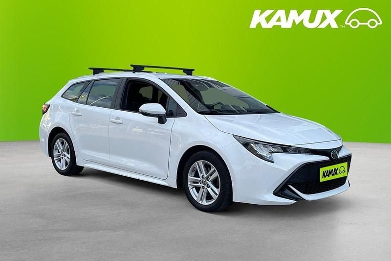 Vit Begagnad 2019 Toyota Corolla Active Kombi | 169 800 kr (Marknadspris) - Bild 1/4