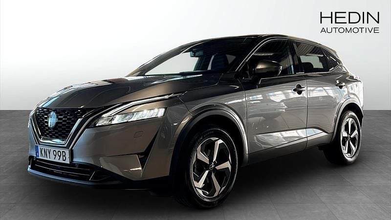 Grå (grey) Begagnad 2022 Nissan Qashqai N-Connecta SUV | 239 900 kr (Marknadspris) - Bild 1/4