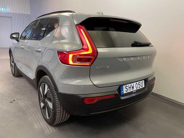 Begagnad Volvo EX40 Single Motor Extended Range 185 kW (252 HK) 2026 Grå SUV