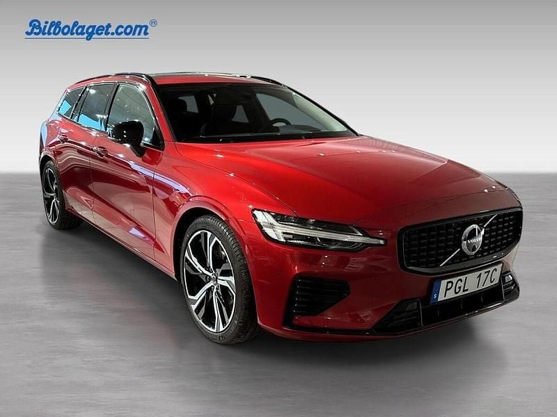 Röd Ny 2025 Volvo V60 Ultra Kombi | 679 900 kr - Bild 1/4