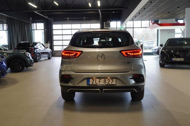 Begagnad MG ZS Luxury 130 kW (177 HK) 2021 Okänd Sedan