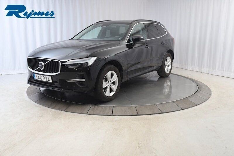 Svart Begagnad 2021 Volvo XC60 Momentum SUV | 264 000 kr (Superpris) - Bild 1/4