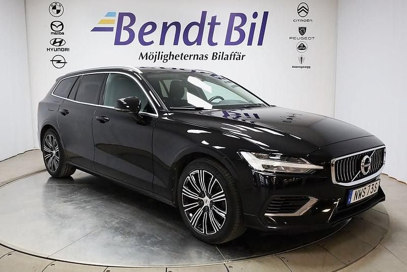 Svart Begagnad 2021 Volvo V60 Inscription Kombi | 253 800 kr (Superpris) - Bild 1/3