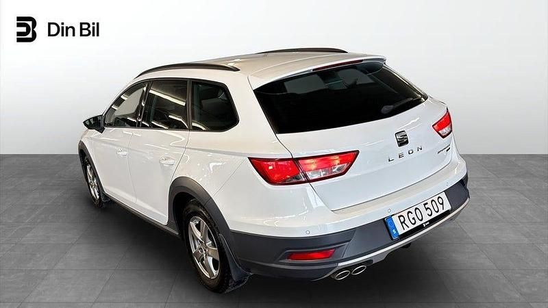 Begagnad Seat Leon X-Perience 116 HK (85 kW) 2019 Vit Kombi