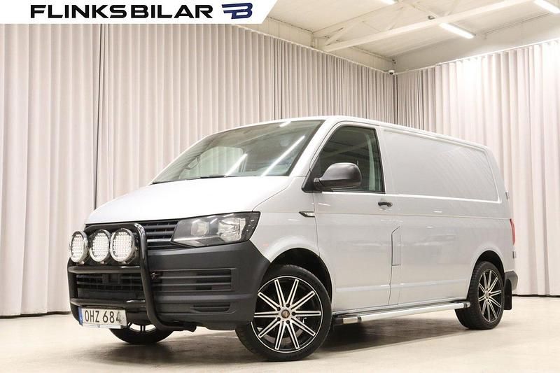 Silver (reflexsilver metallic) Begagnad 2017 VW T6 Van | 139 800 kr (Superpris) - Bild 1/4