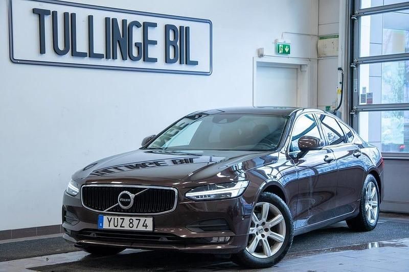 Begagnad Volvo S90 Momentum 190 HK (139 kW) 2017 Brun Sedan