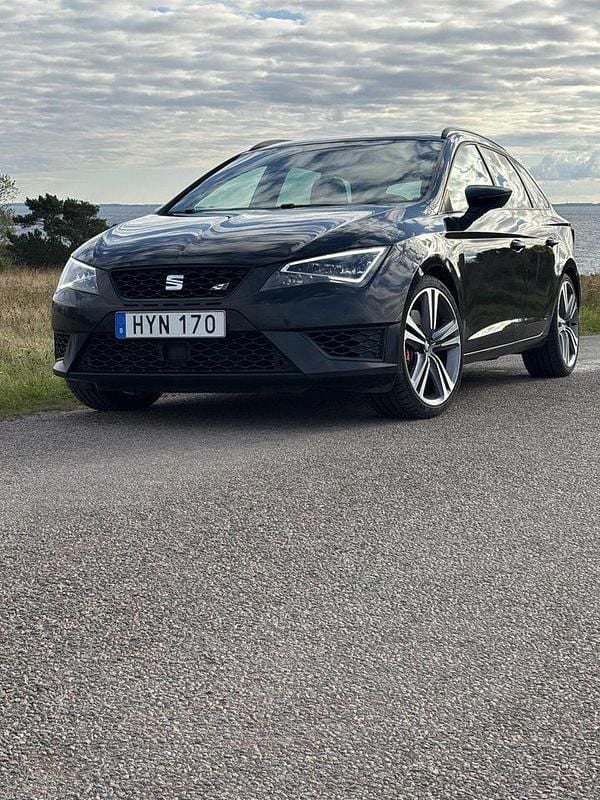 Svart Begagnad 2016 Cupra Leon Kombi | 135 000 kr (Bra pris) - Bild 1/4