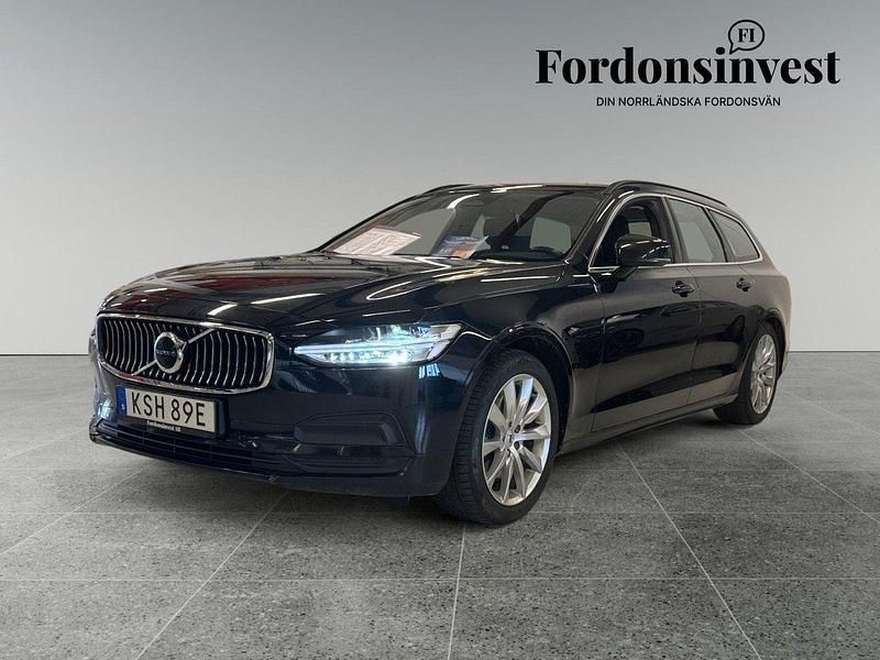 Svart Begagnad 2022 Volvo V90 Momentum Kombi | 325 000 kr (Marknadspris) - Bild 1/4