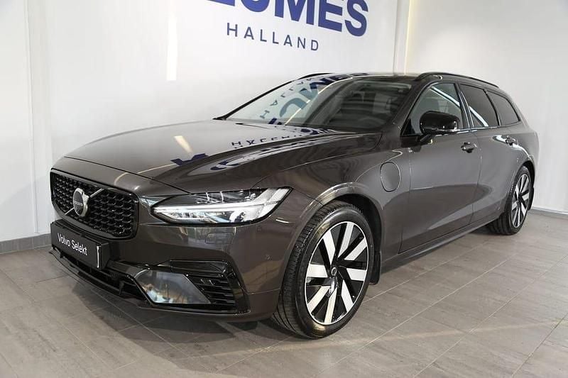 Begagnad Volvo V90 Plus 355 HK (261 kW) 2025 Grå Kombi